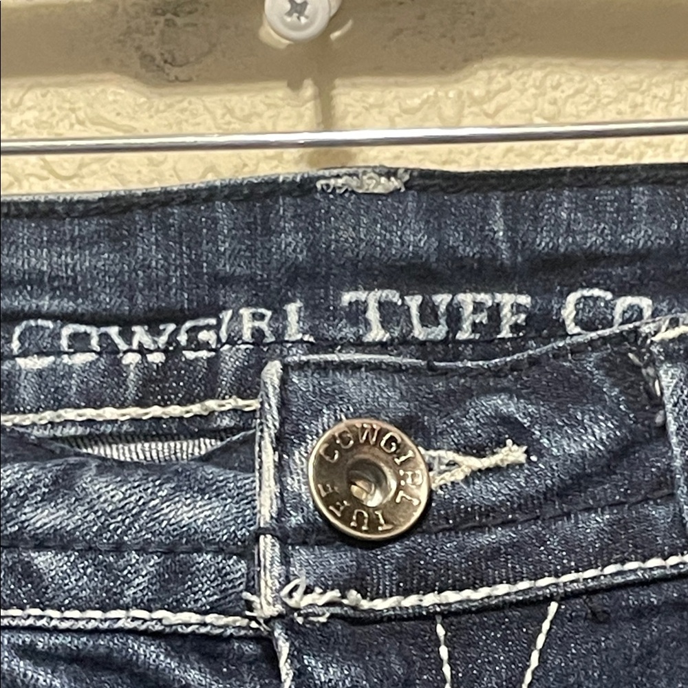 Cowgirl Tuff Women's Blue Victory Denim Jeans. Good Condition. Size 30. - Picture 3 of 15